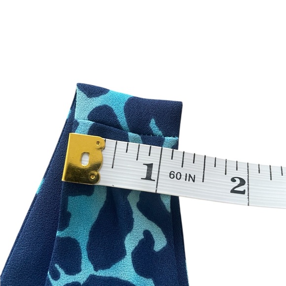 NWOT Lilly Pulitzer Oyster Bay Navy Blue Animal Print Reversible Top - Size XS - Picture 5 of 9